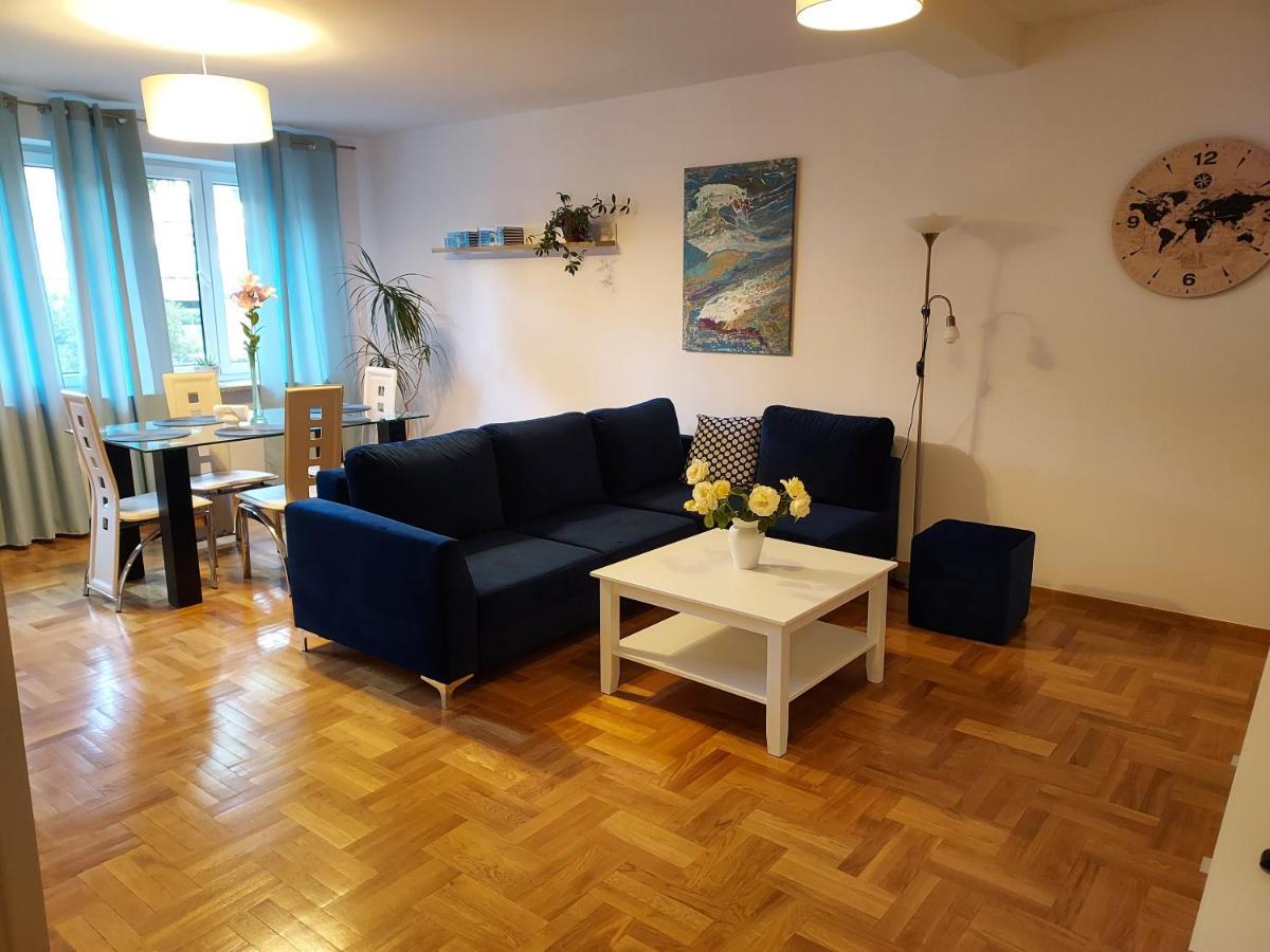 Apart- Salon Z Aneksem Kuchenym, 2 Sypialnie, Lazienka * Szczecin